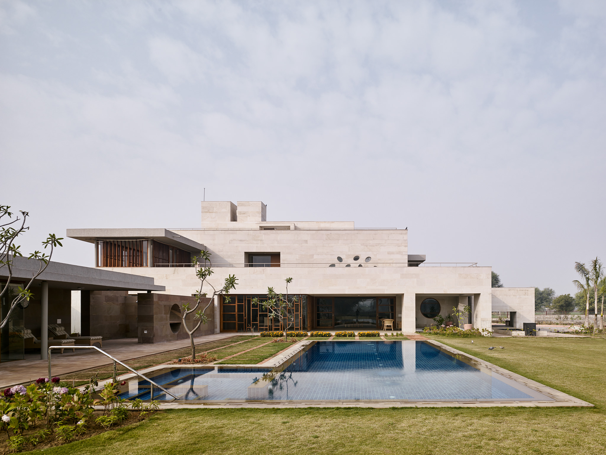 E15540 · Opolis Jaipur House